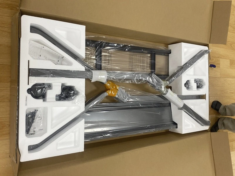 Chân đế di động Maxhub ST 41B khi đóng hộp