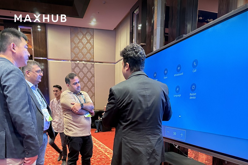 Giới thiệu sản phẩm tại sự kiện Maxhub Inspire 2025