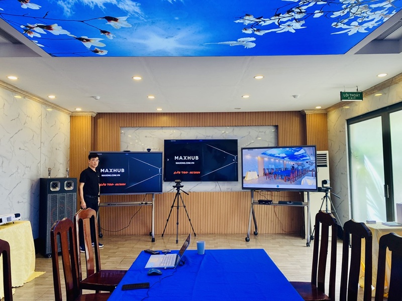 Giải pháp công nghệ Maxhub được chia sẻ tại workshop 
