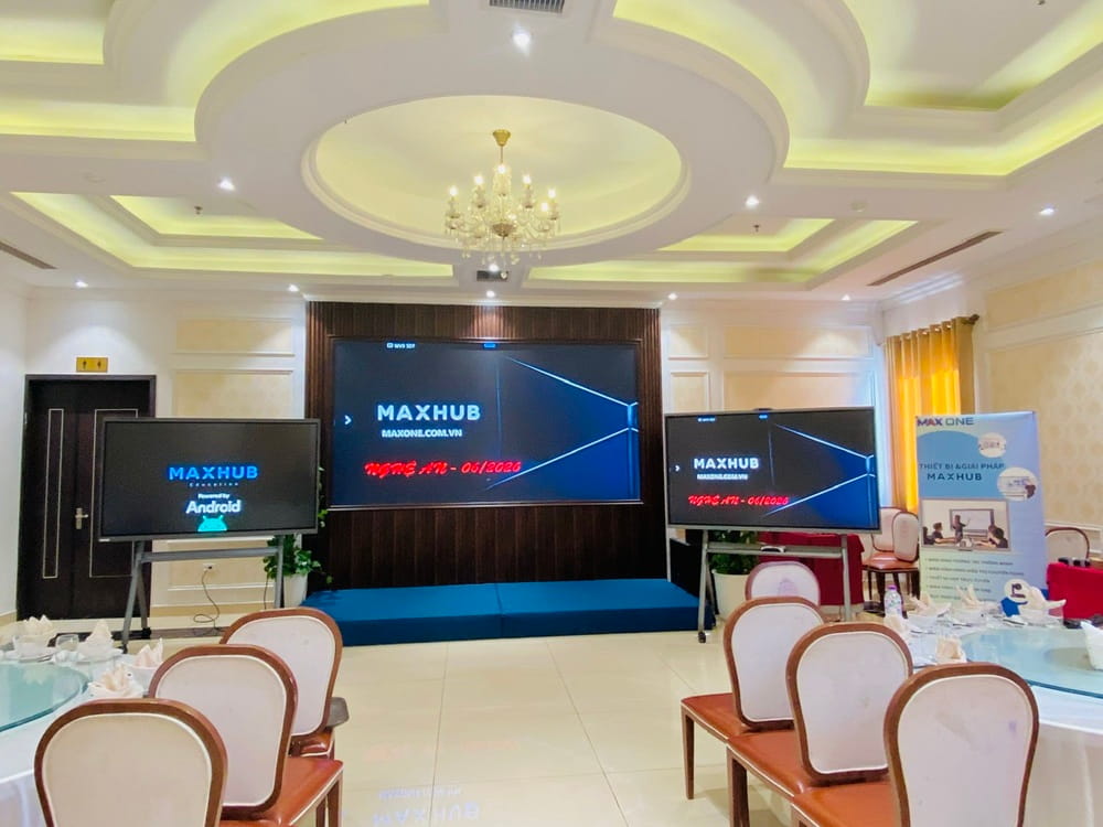 Sản phẩm trong hệ sinh thái Maxhub được giới thiệu và mang lại trải nghiệm thực tế tại Workshop